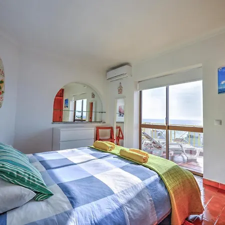 Ocean Front Apartment *