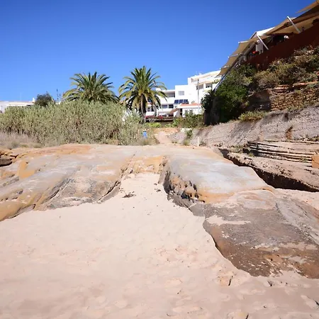 Ocean Front 公寓 *